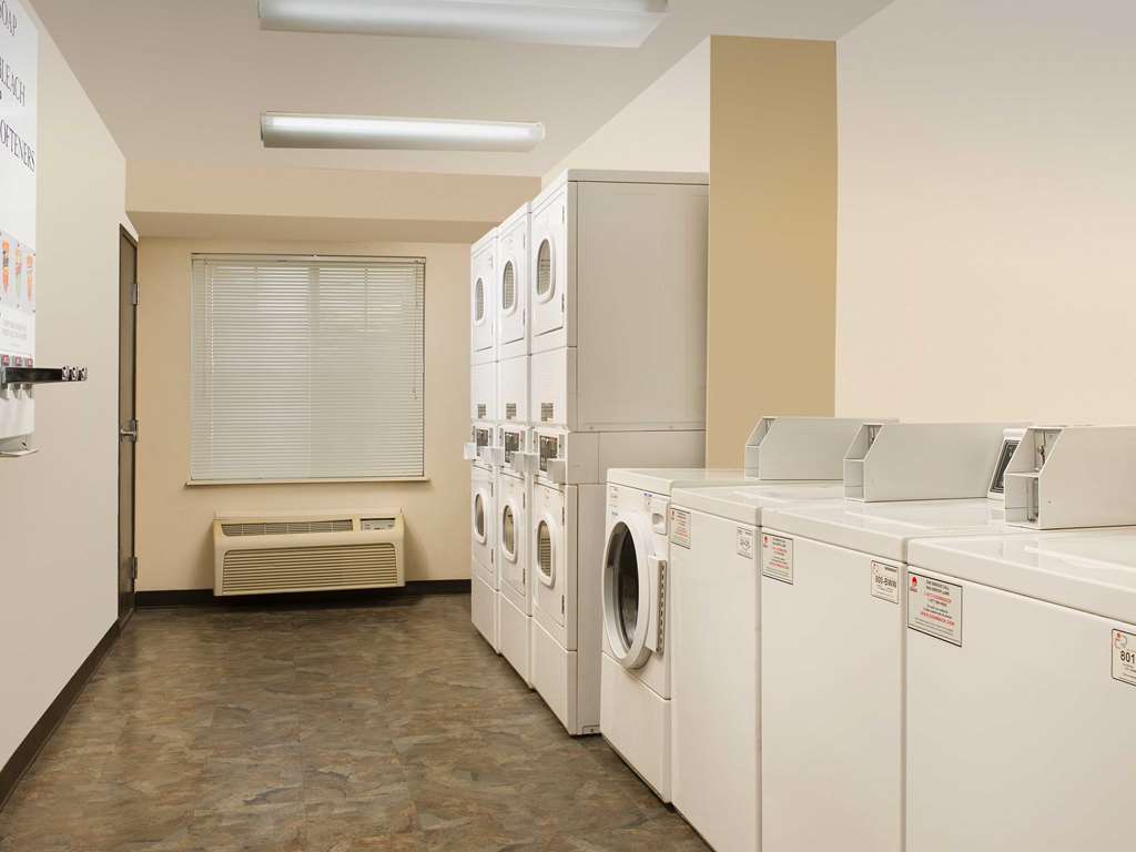 Woodspring Suites Midland Fasiliteter bilde