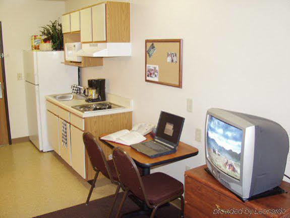 Woodspring Suites Midland Rom bilde