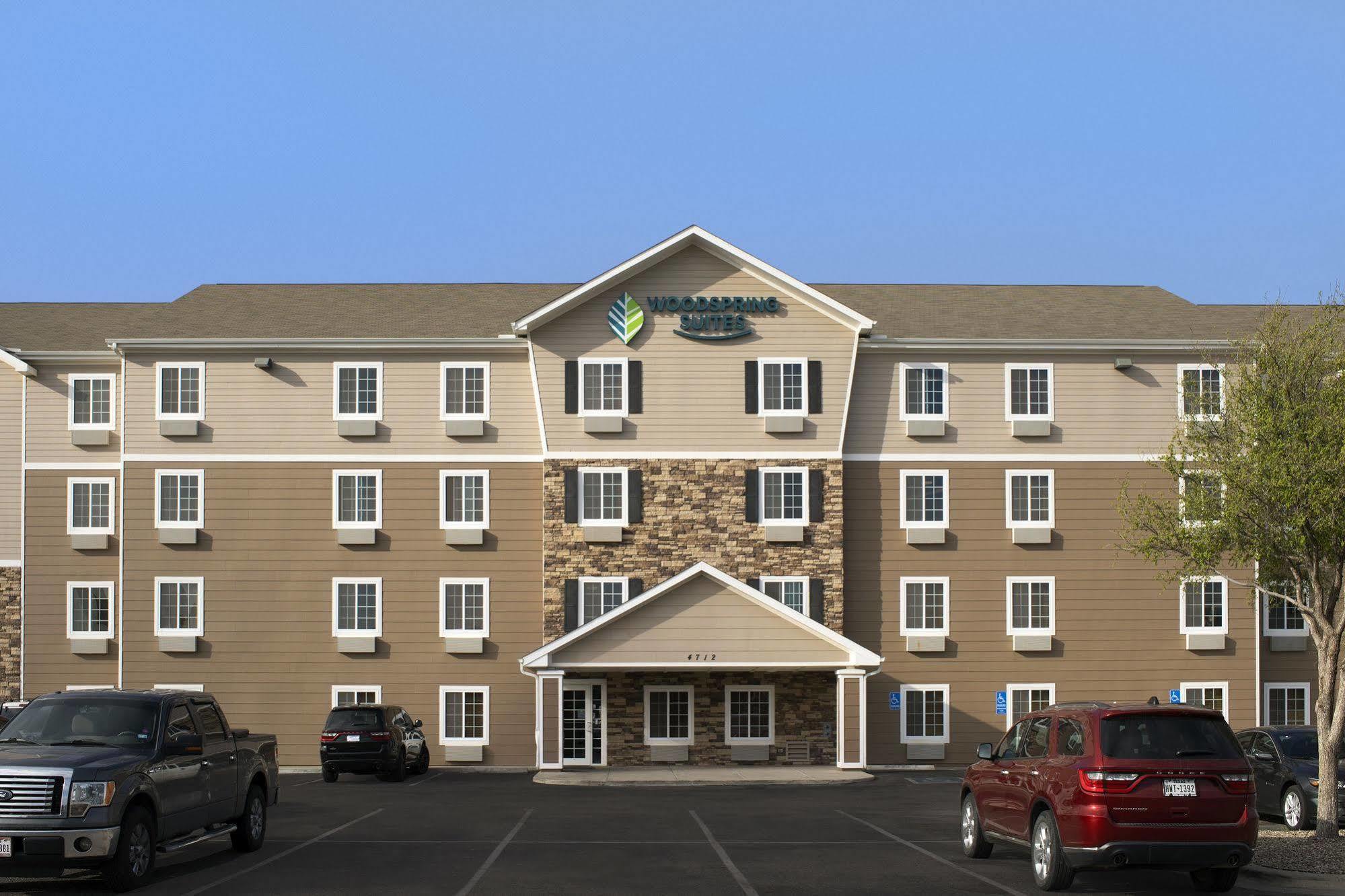 Woodspring Suites Midland Eksteriør bilde