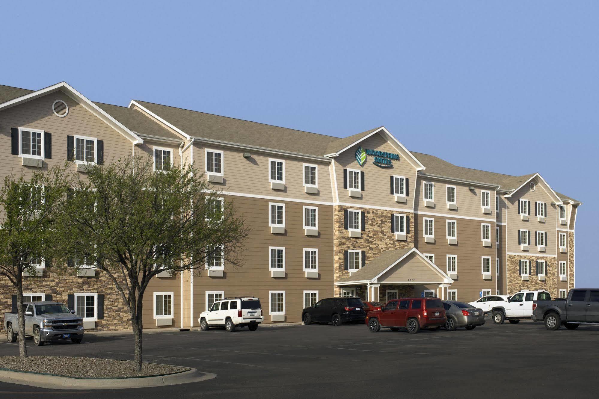 Woodspring Suites Midland Eksteriør bilde